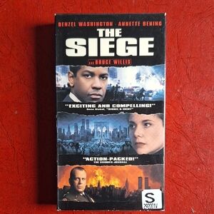The Siege VHS Movie - Denzel Washington Anette Benning Bruce Willis Vintage